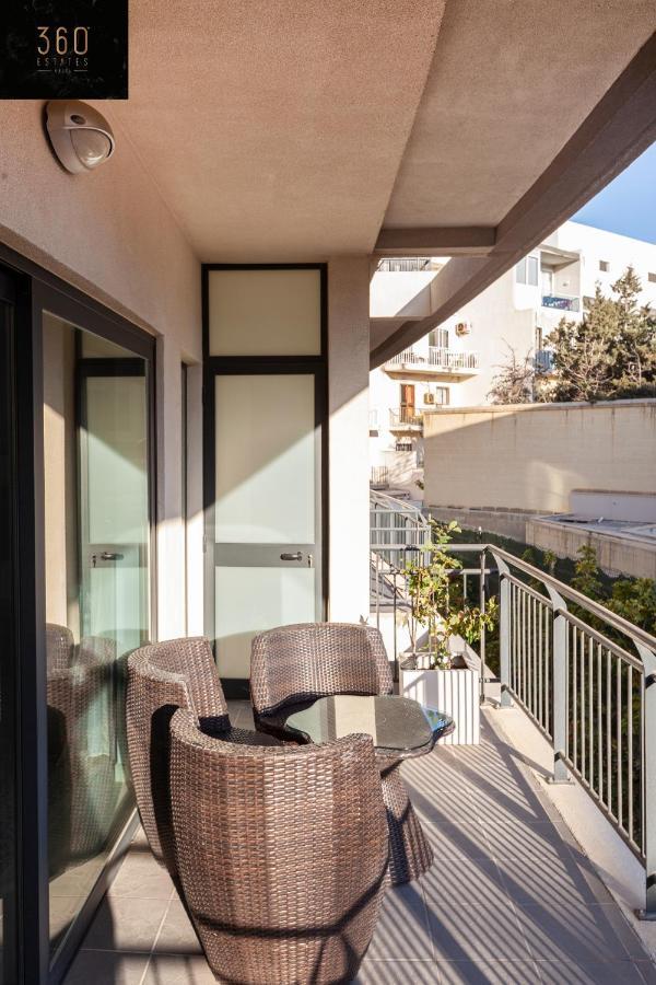 شقة Pender Lux Complex - 3Br Unit With Private Parking By 360 Estates سانت جوليان المظهر الخارجي الصورة