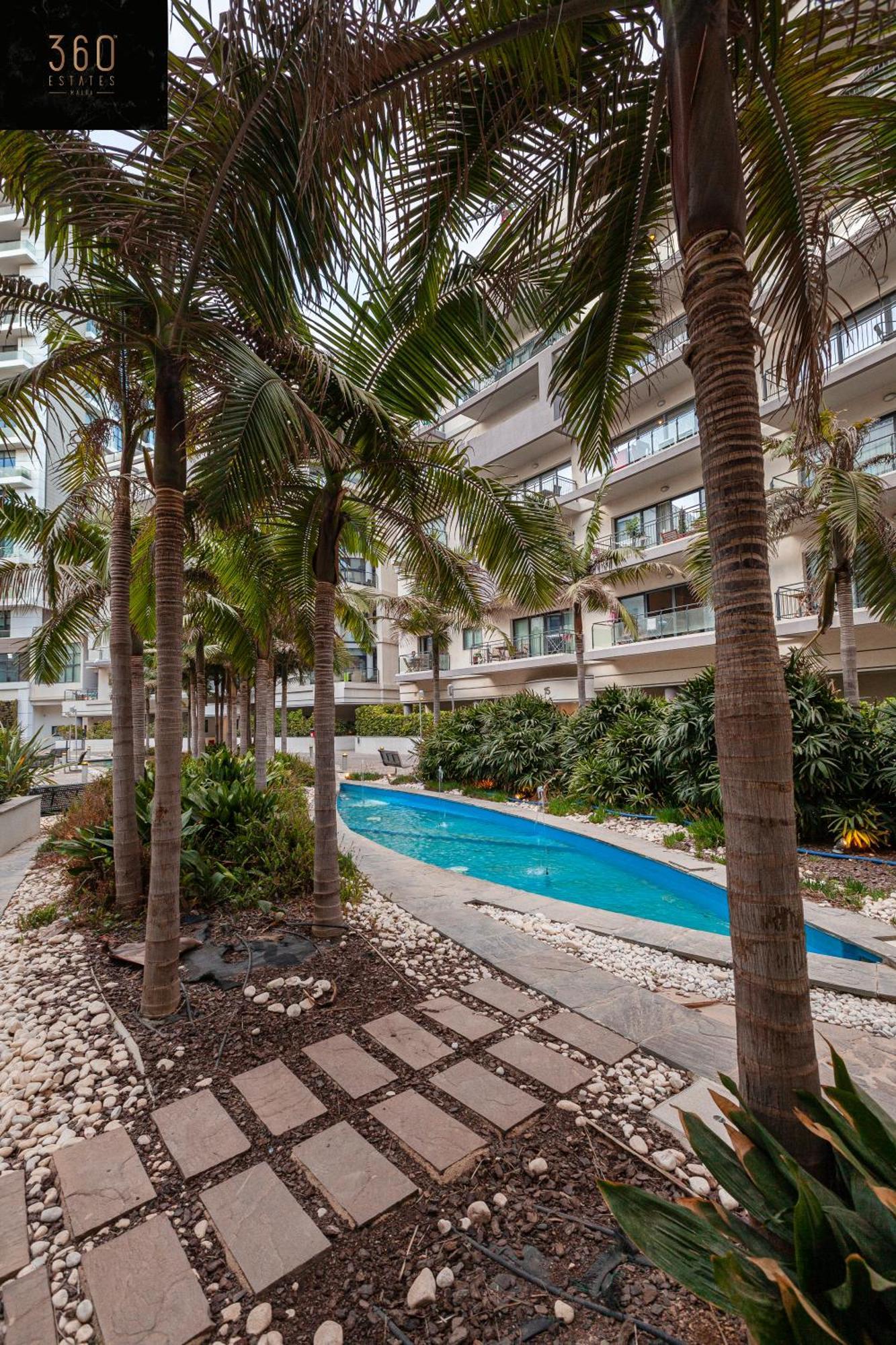شقة Pender Lux Complex - 3Br Unit With Private Parking By 360 Estates سانت جوليان المظهر الخارجي الصورة