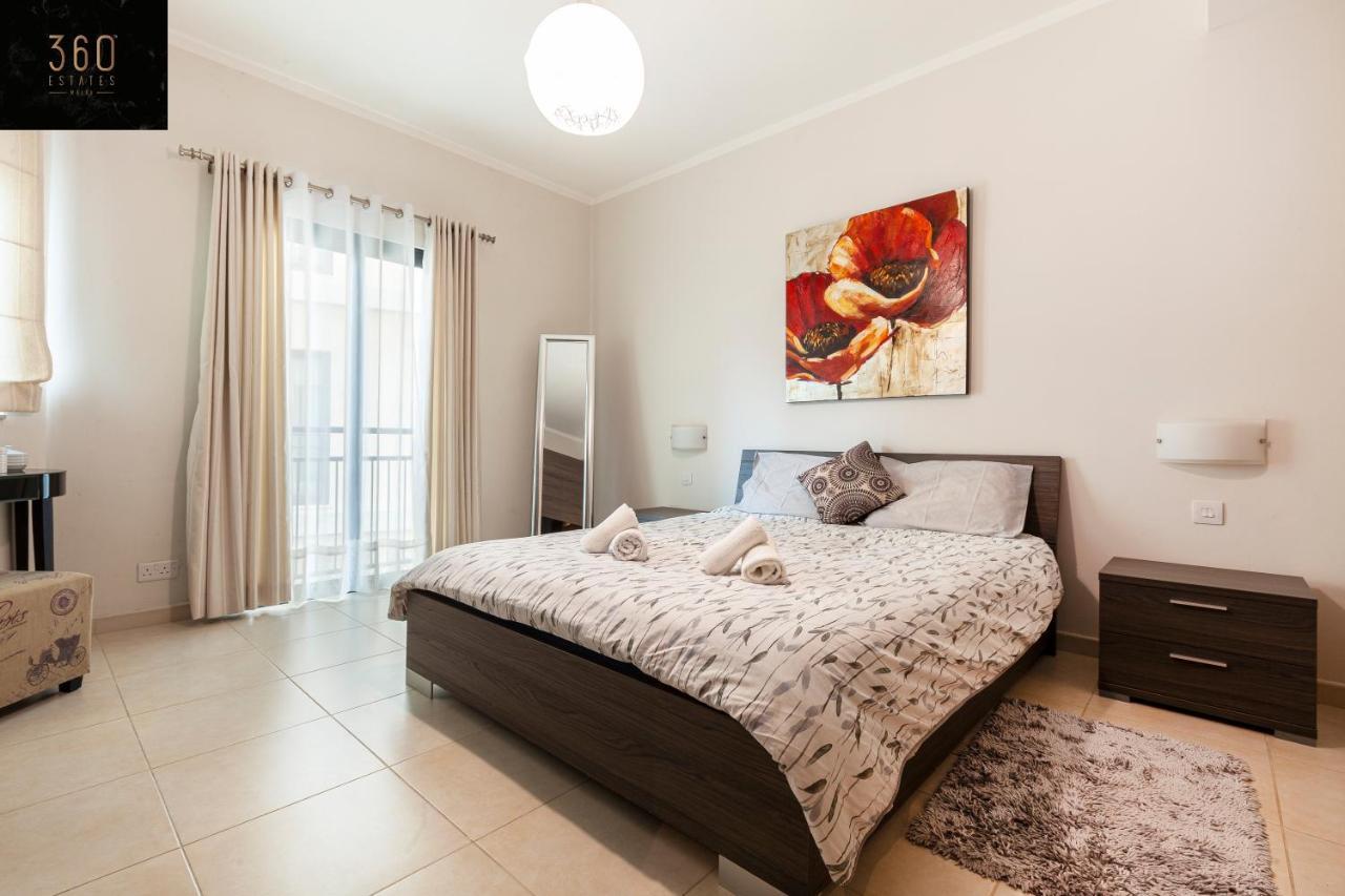 شقة Pender Lux Complex - 3Br Unit With Private Parking By 360 Estates سانت جوليان المظهر الخارجي الصورة