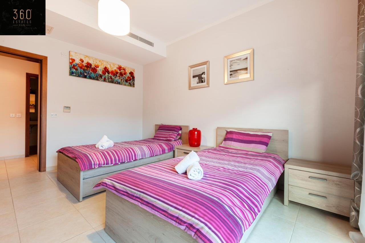شقة Pender Lux Complex - 3Br Unit With Private Parking By 360 Estates سانت جوليان المظهر الخارجي الصورة
